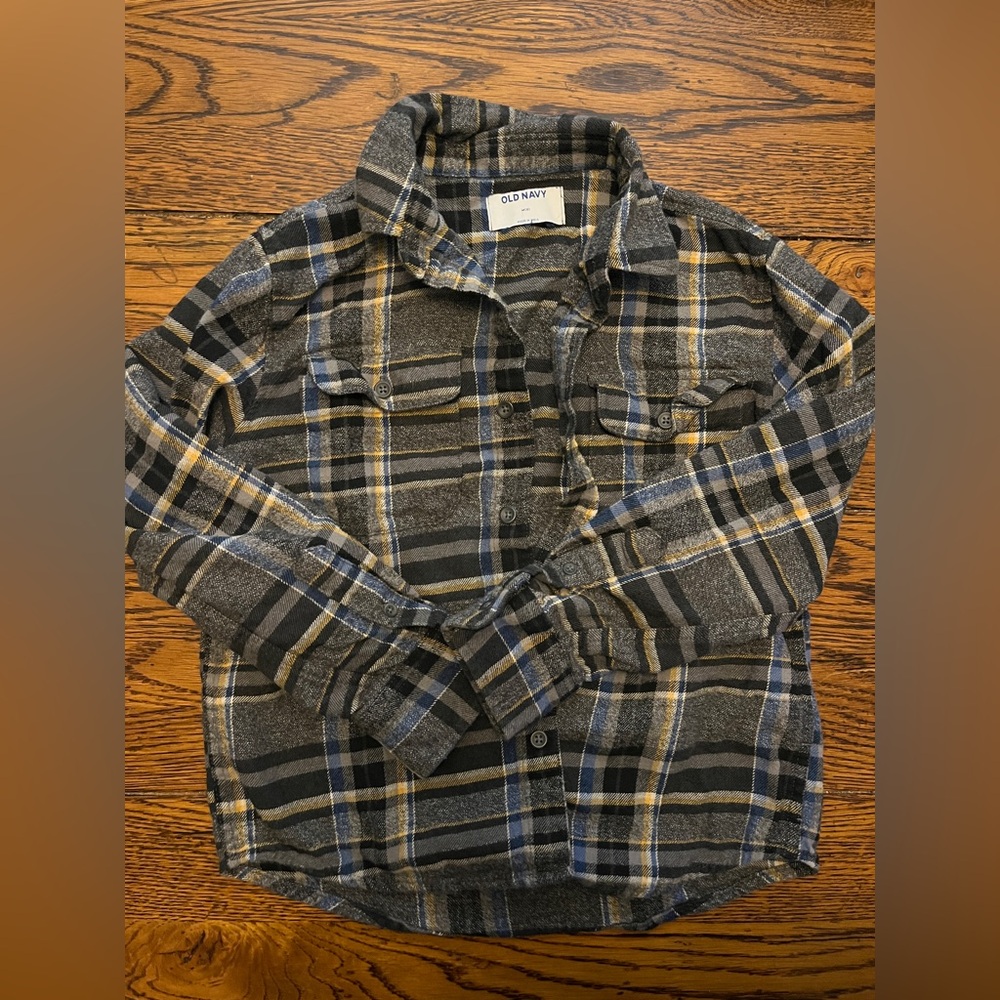 Old Navy Boys Button Down Flannel - SIZE 8
